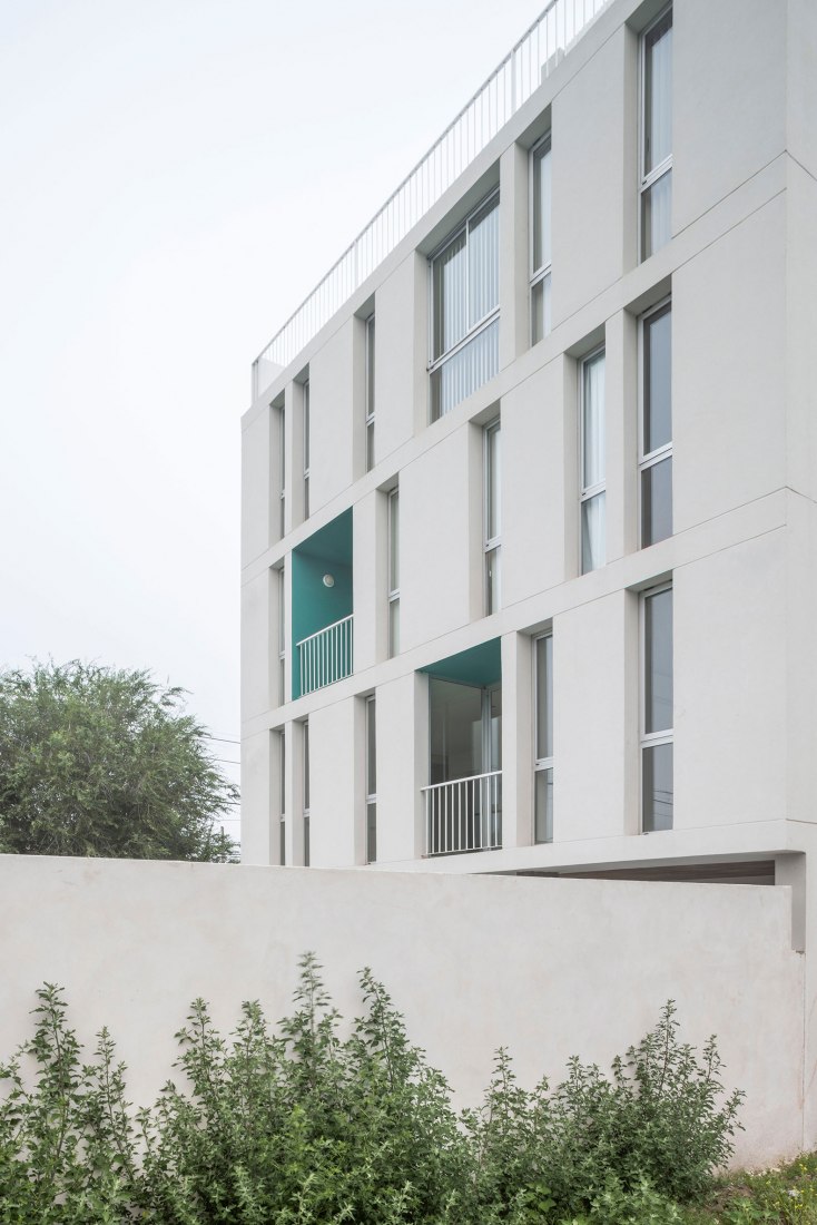 Edificio MAYO por Guadagna arquitectos. Fotografía por Luis Barandiaran.