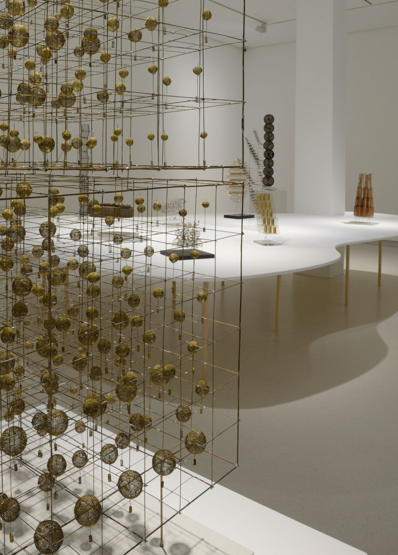 Vista de la instalación: Günter Haese, Esculturas. Imagen cortesía de Galería Elvira González.