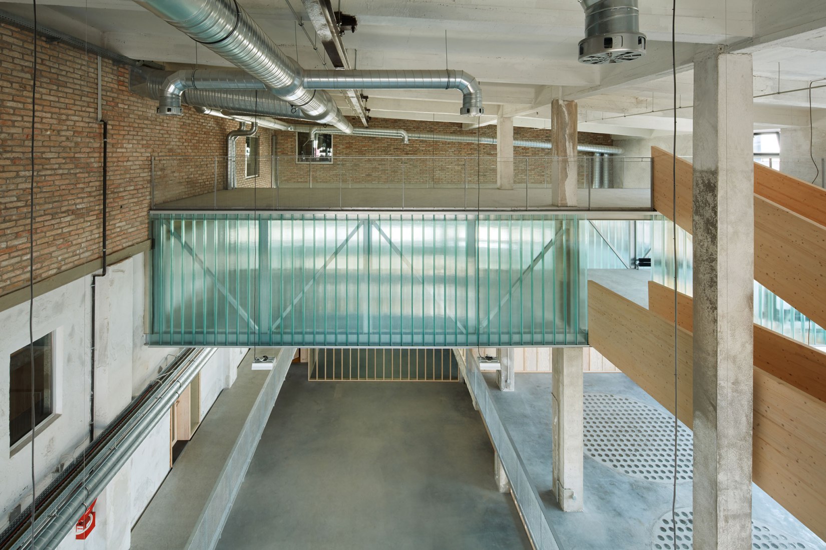 Vista interior. The Mill por GutGut. Fotografía © Jakub Skokan, Martin Tůma (BoysPlayNice)