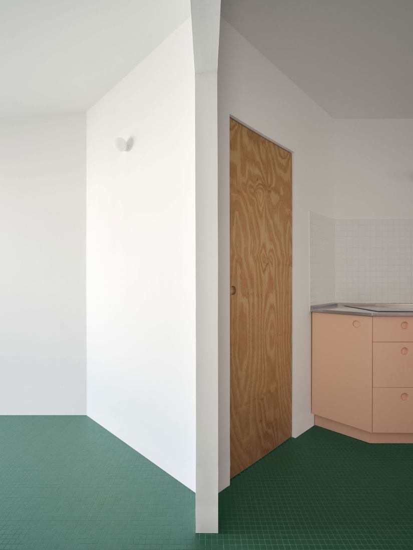 Gracia House by HANGHAR. Photograph by Luis Díaz Díaz