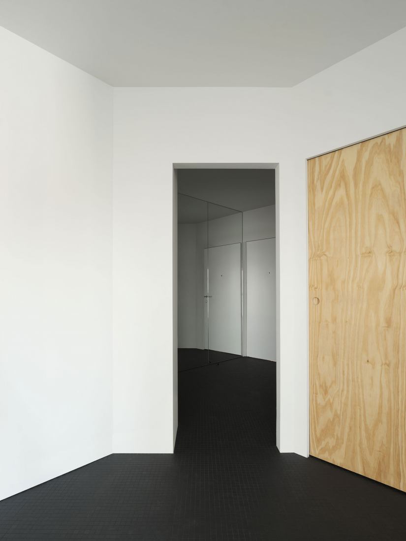Gracia House by HANGHAR. Photograph by Luis Díaz Díaz