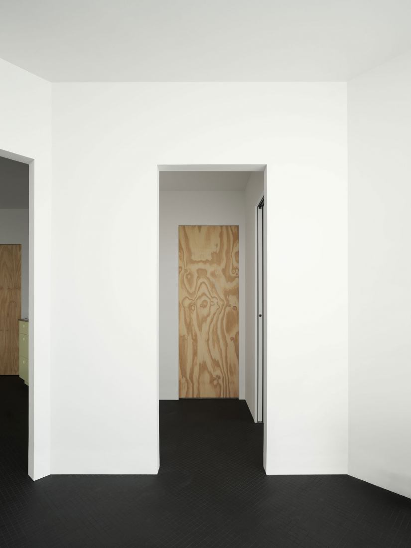 Gracia House by HANGHAR. Photograph by Luis Díaz Díaz