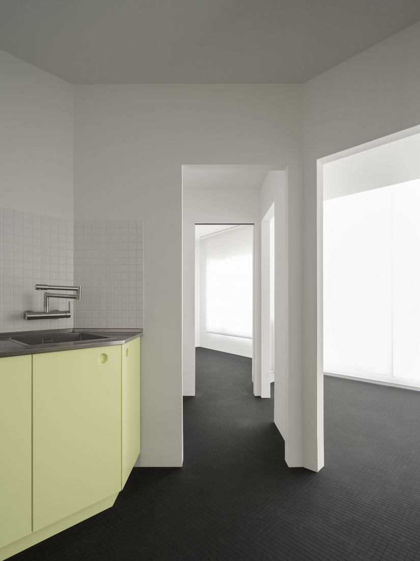 Gracia House by HANGHAR. Photograph by Luis Díaz Díaz