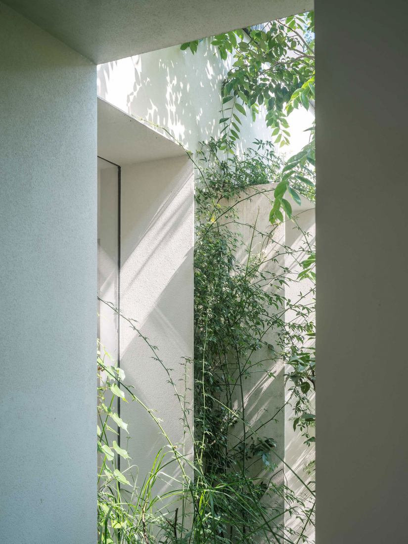 Forest Villa by HAS design and research. Photograph by Fangfang Tian.