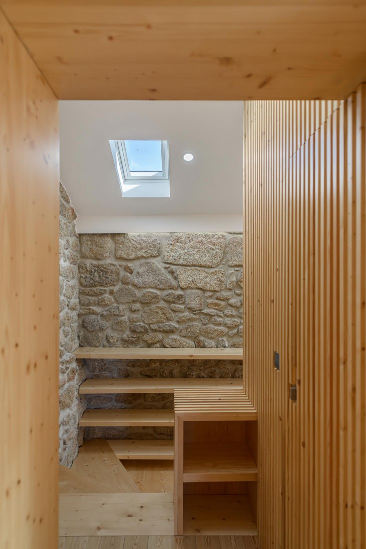 Rural House by HBG Architects. Photograph by Ricardo Oliveira Alves