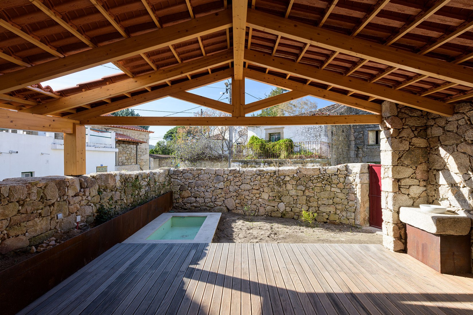 Rural House by HBG Architects. Photograph by Ricardo Oliveira Alves