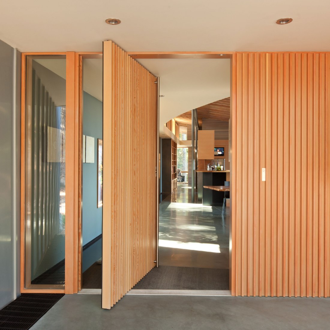 Suncrest por Heliotrope Architects. Fotografía por Sean Airhart