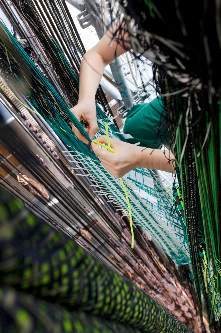 Hella Jongerius, research for the Seamless Loom. Photograph by Roel van Tour