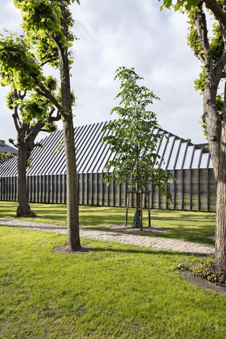 Fritz Hansen Pavilion by Henning Larsen. Photograph by Laura Stamer