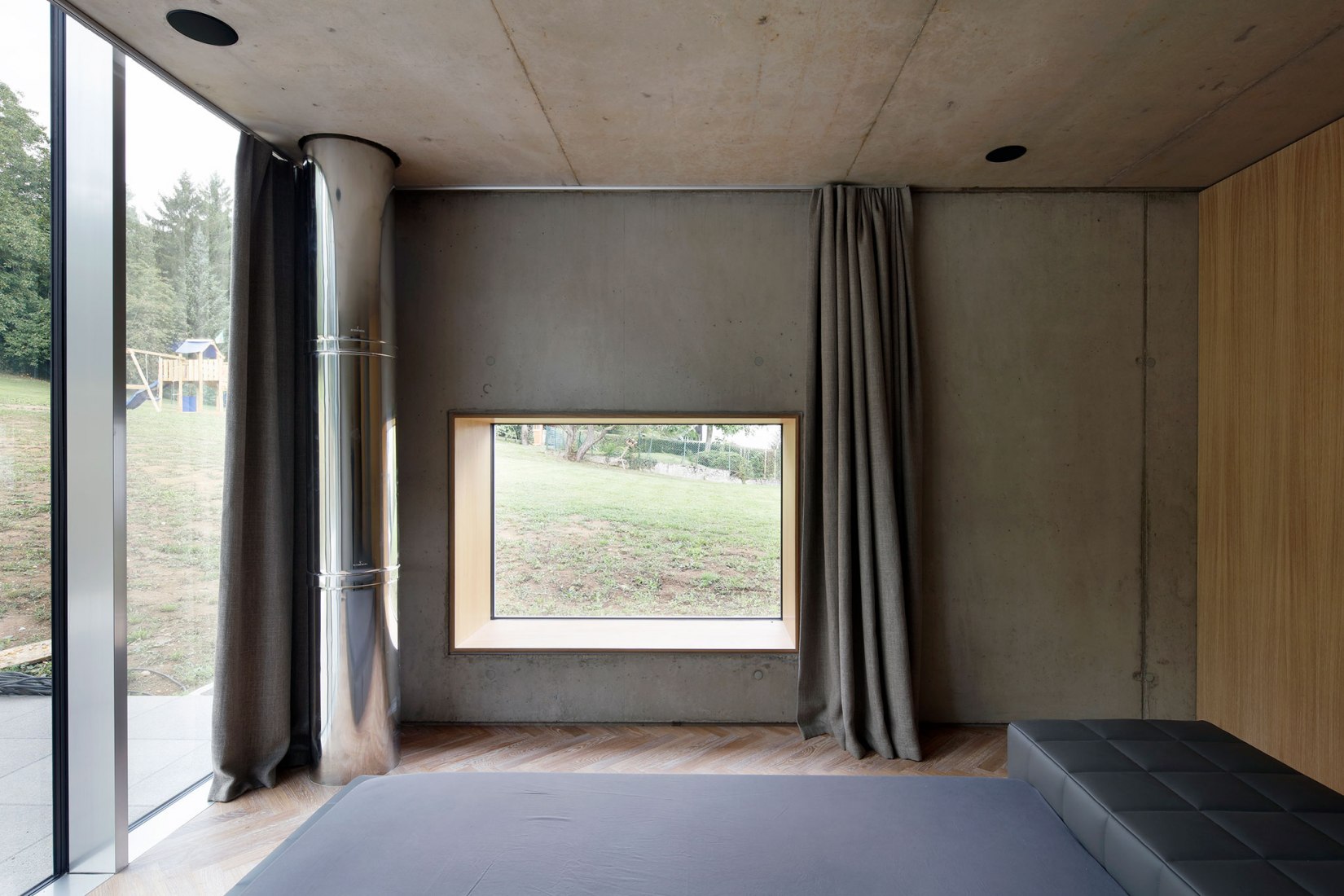 Hercule, single-family house by 2001. Photograph by Maxime Delvaux