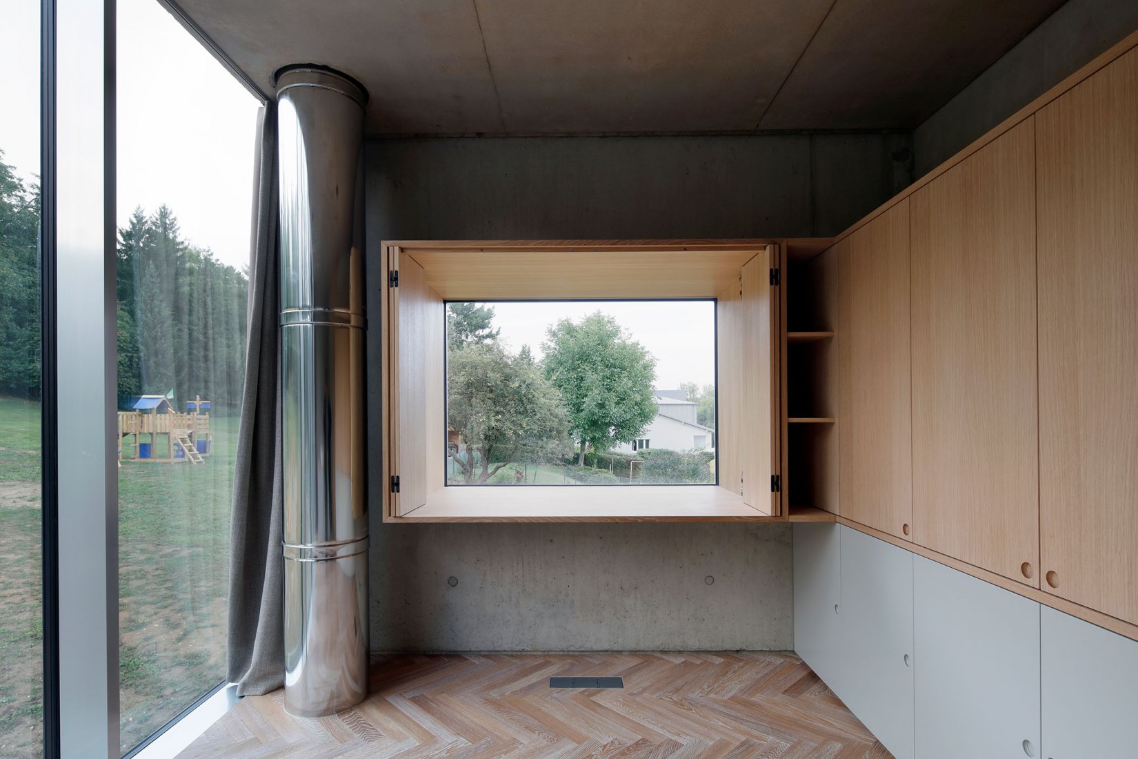 Hercule, single-family house by 2001. Photograph by Maxime Delvaux