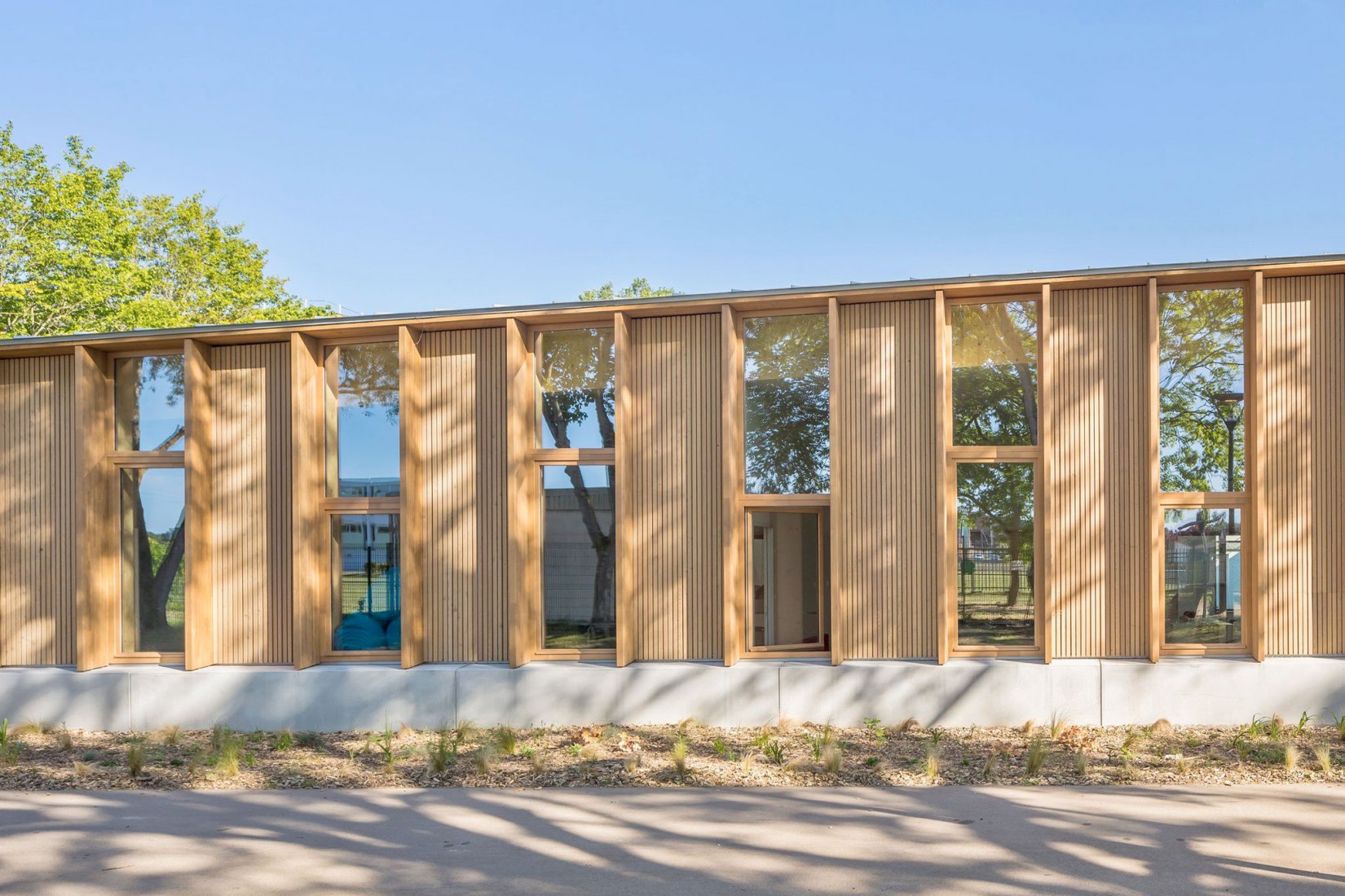 Les Grandes Terres por Hesters-Oyon Architectes. Fotografía de Sergio Grazia.