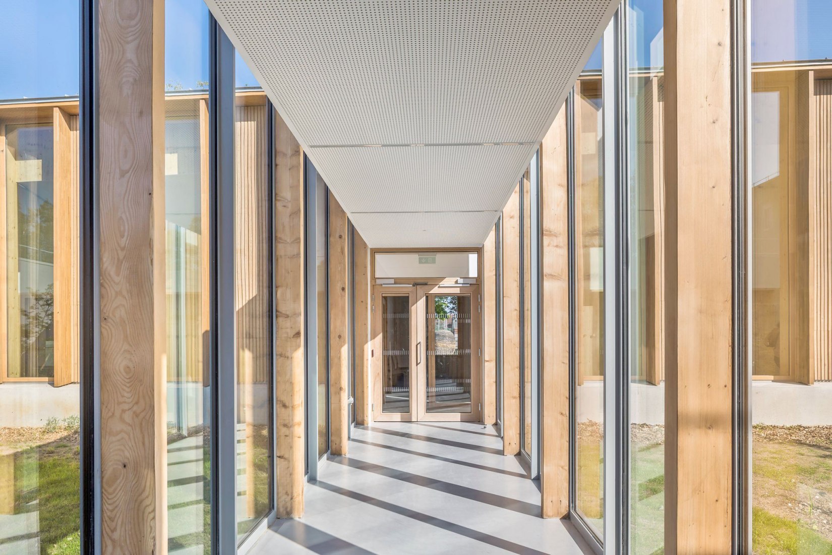 Les Grandes Terres por Hesters-Oyon Architectes. Fotografía de Sergio Grazia.
