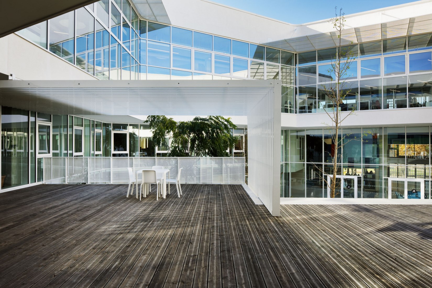 Learning center Hexagone by Rémy Marciano. Photograph by Takuji Shimmur.