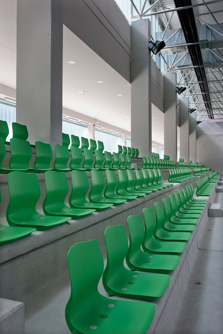 Vista interior de Sport Cter. por HIKA arkitektura. Fotografía © Agustín Sagasti. Imagen cortesía de HIKA arkitektura