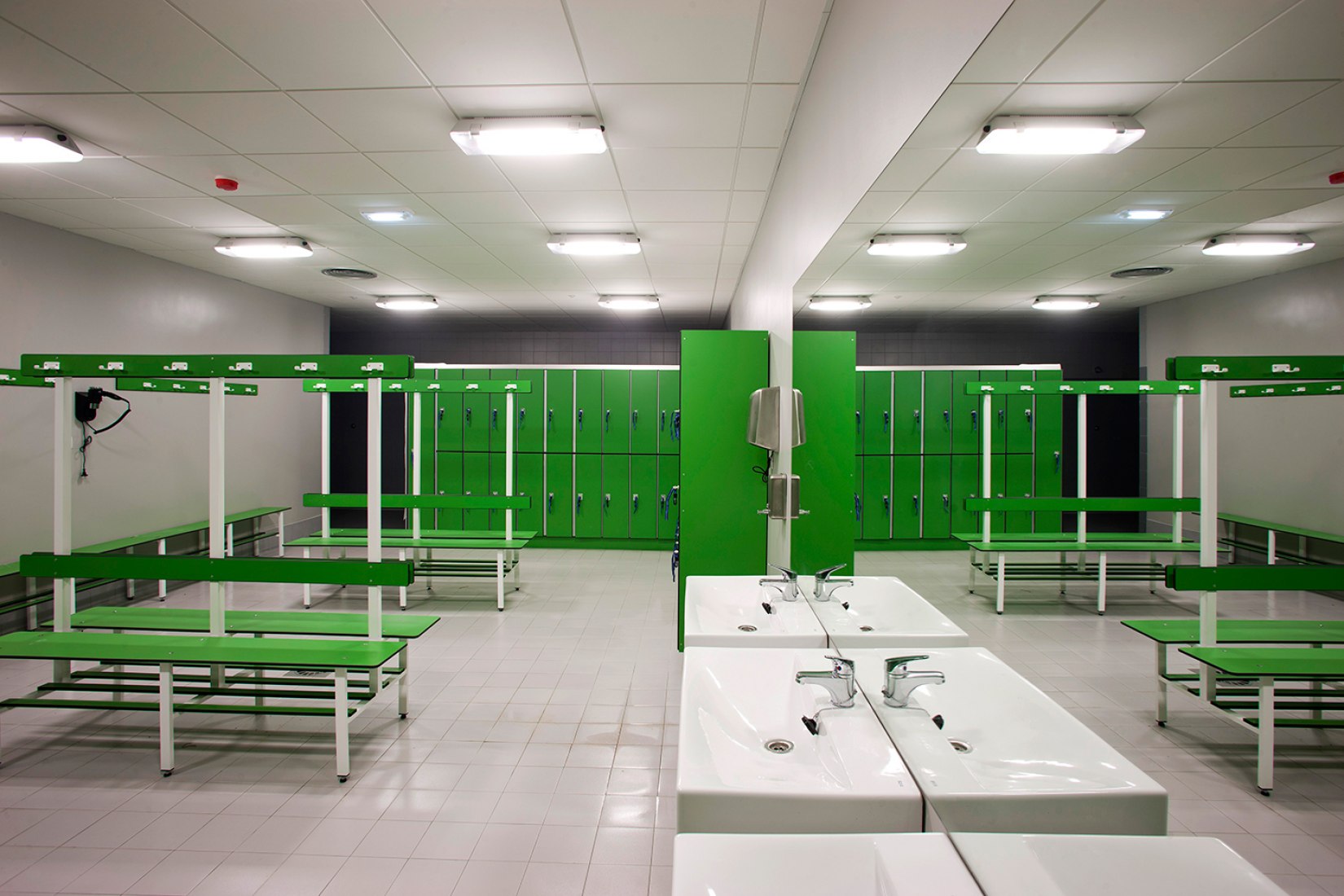 Vista interior de Sport Cter. por HIKA arkitektura. Fotografía © Agustín Sagasti. Imagen cortesía de HIKA arkitektura