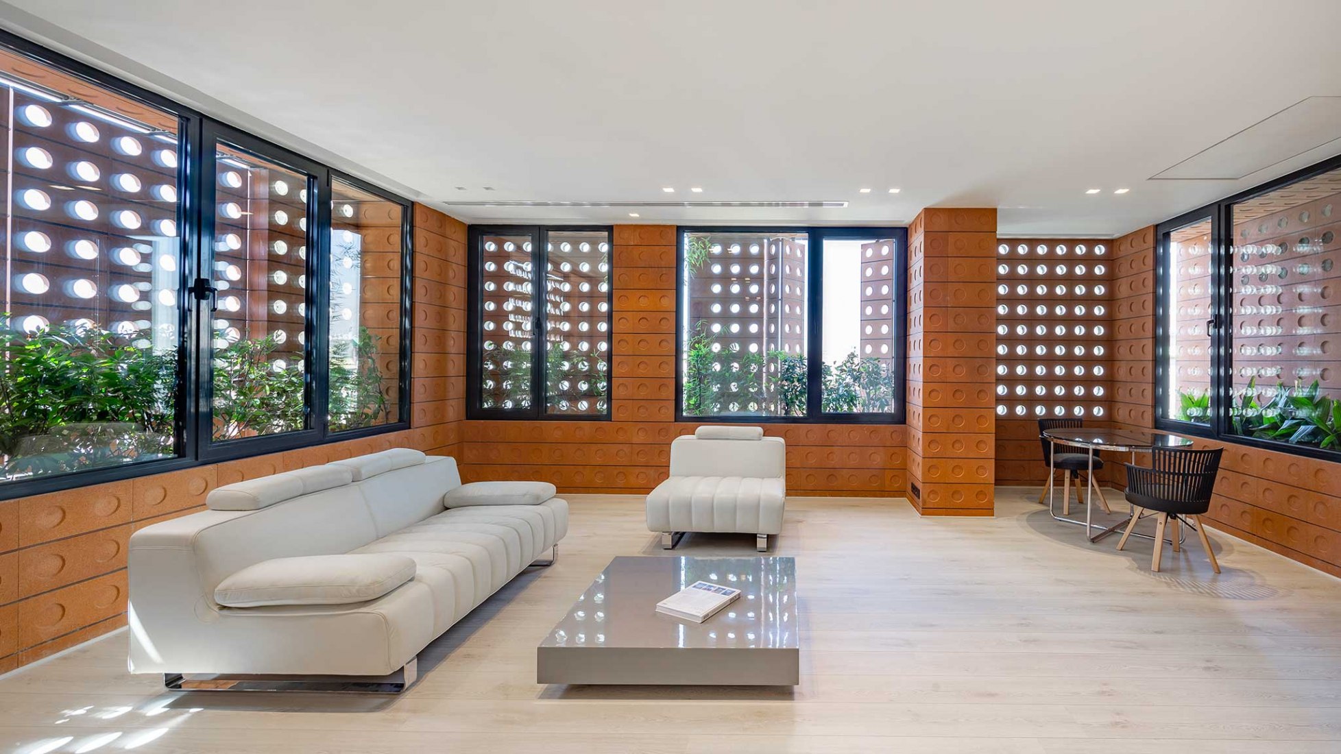 Kohan Ceram por Hooba Design Group. Fotografía por Parham Taghioff