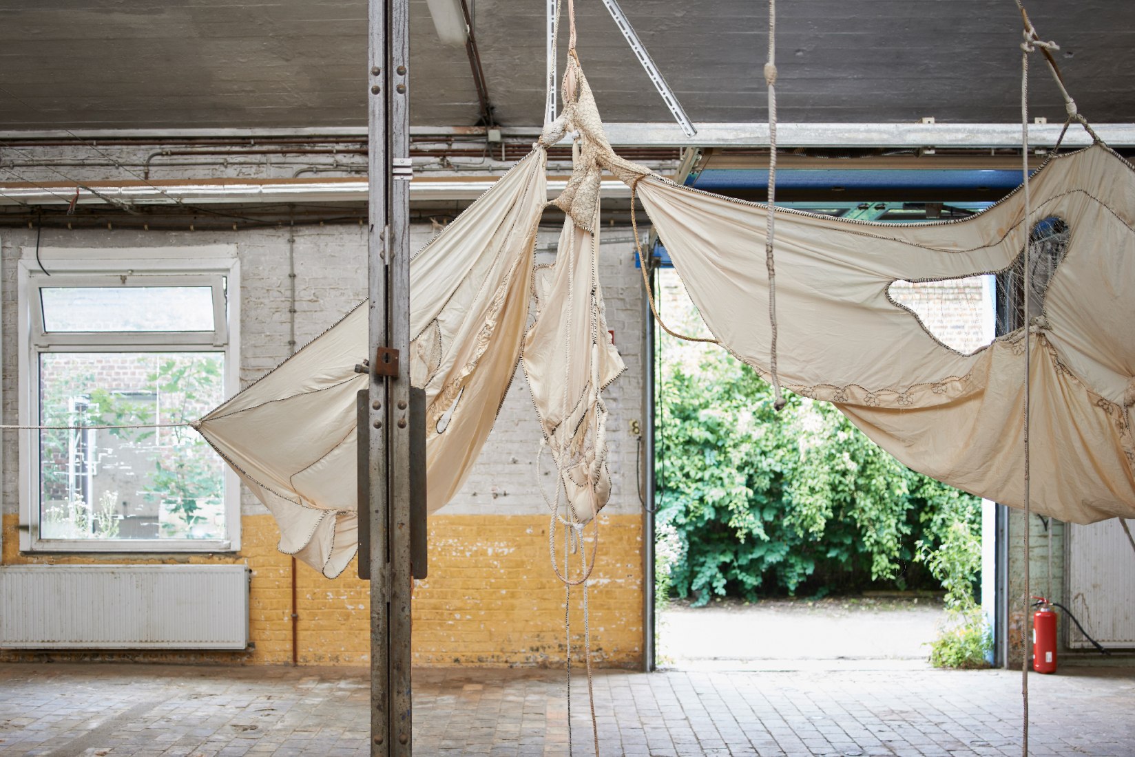 'Flying on the raven’s wing' by Horst. Curator, Evelyn Simons. Photography by Matthijs van der Burgt