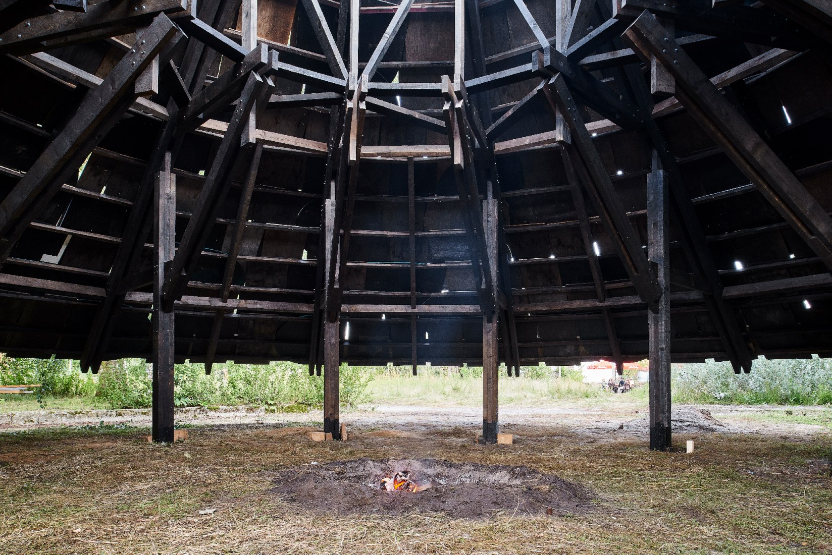 'Flying on the raven’s wing' by Horst. Curator, Evelyn Simons. Photography by Matthijs van der Burgt