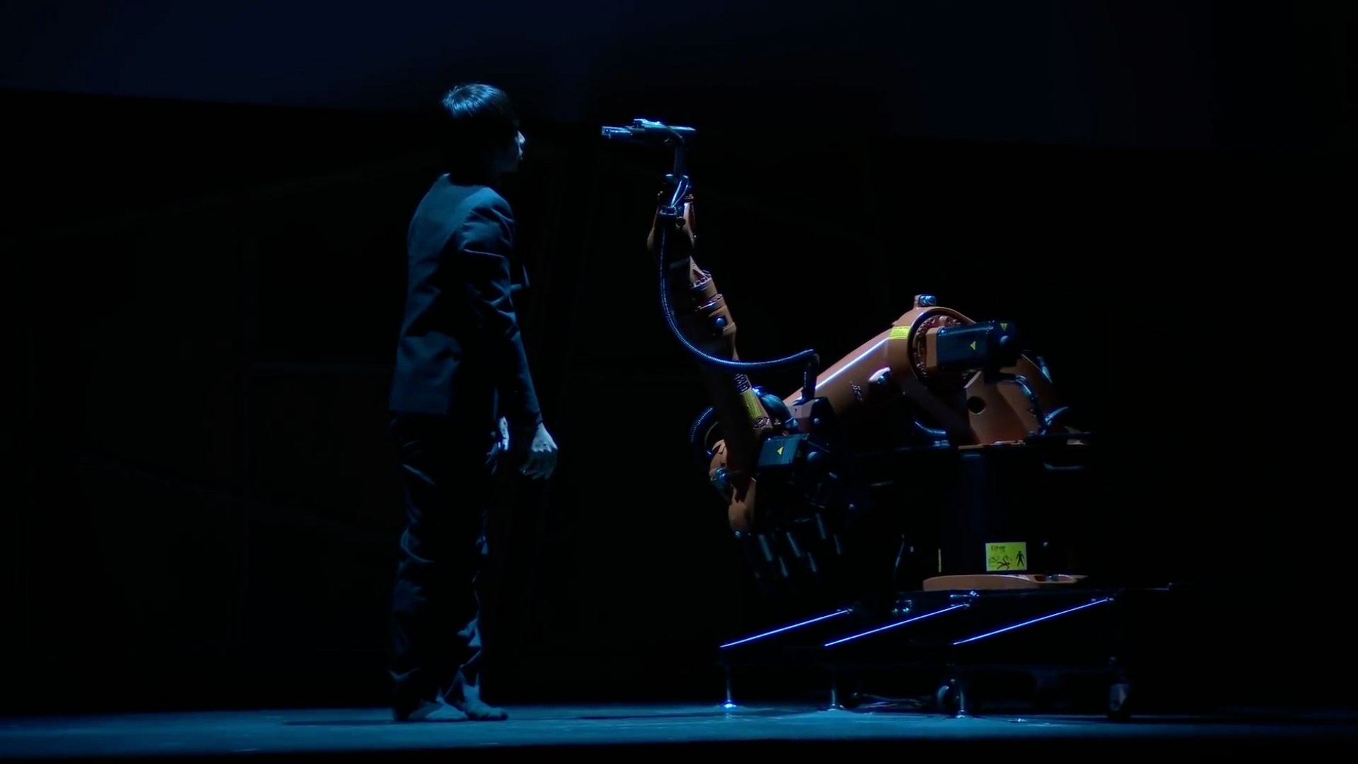 Un dúo entre un humano y un robot. TED2017