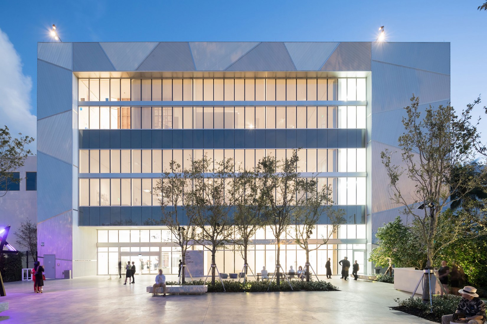 Vista interior. Nueva sede de la Fundación ICA MIAMI por ARANGUREN + GALLEGOS Arquitectos. Imagen cortesía de Aranguren + Gallegos