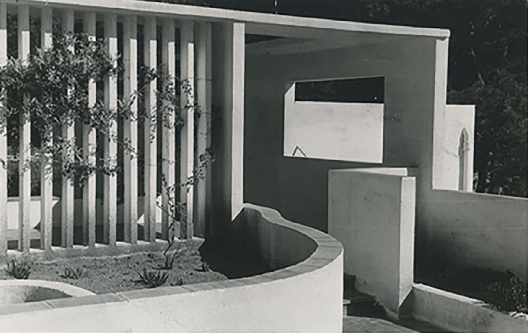 House in Llafranch, expansion detail, 1953. Architects: Joaquin Gili Moros y Francisco Bassó Birulés. Unknown photographer. Acm-EPFL. Alberto Sartoris Fonds.