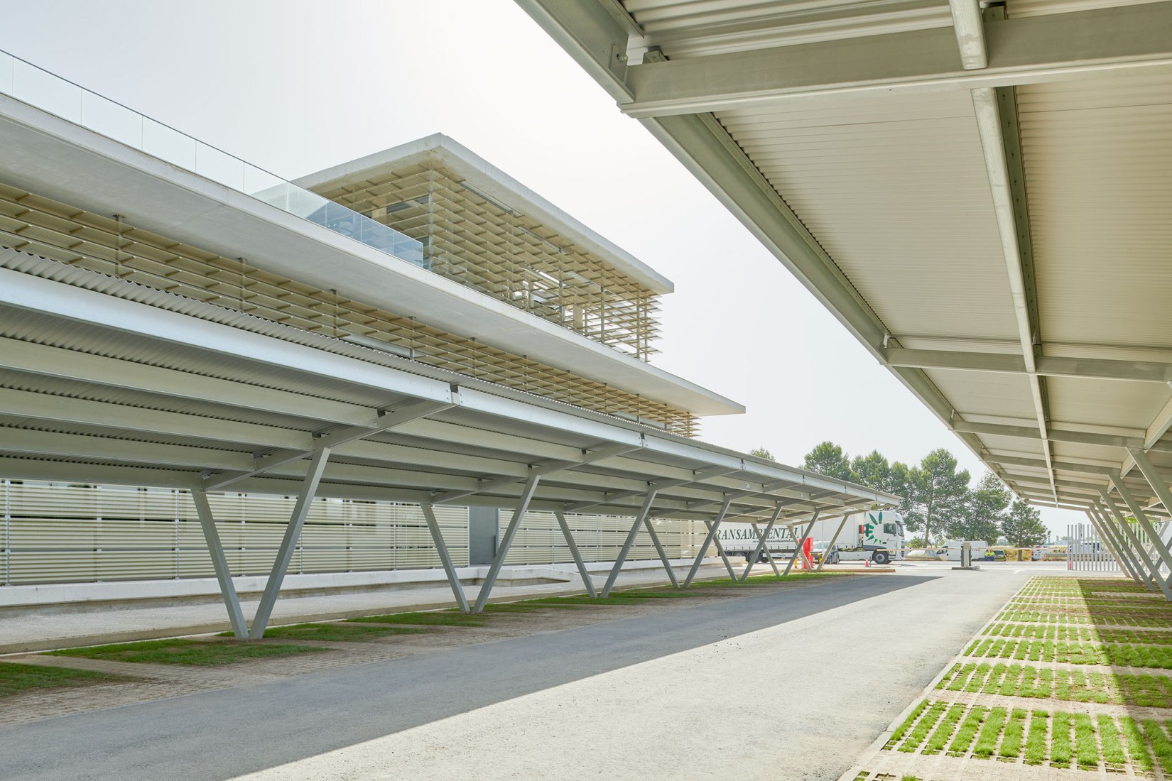 SAICA RDI Building by IDOM. Photograph by Iñaki Bergera.