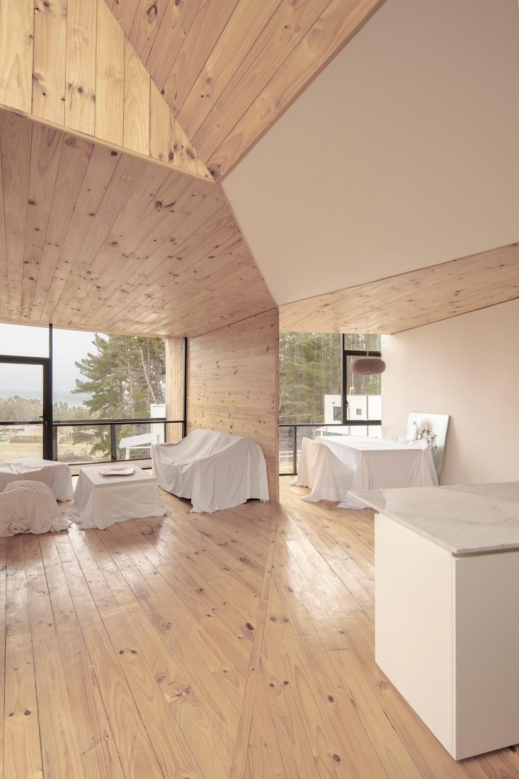 Casa Catalina por Ignacio Rojas Hirigoyen. Fotografía por Pablo Casals Aguirre