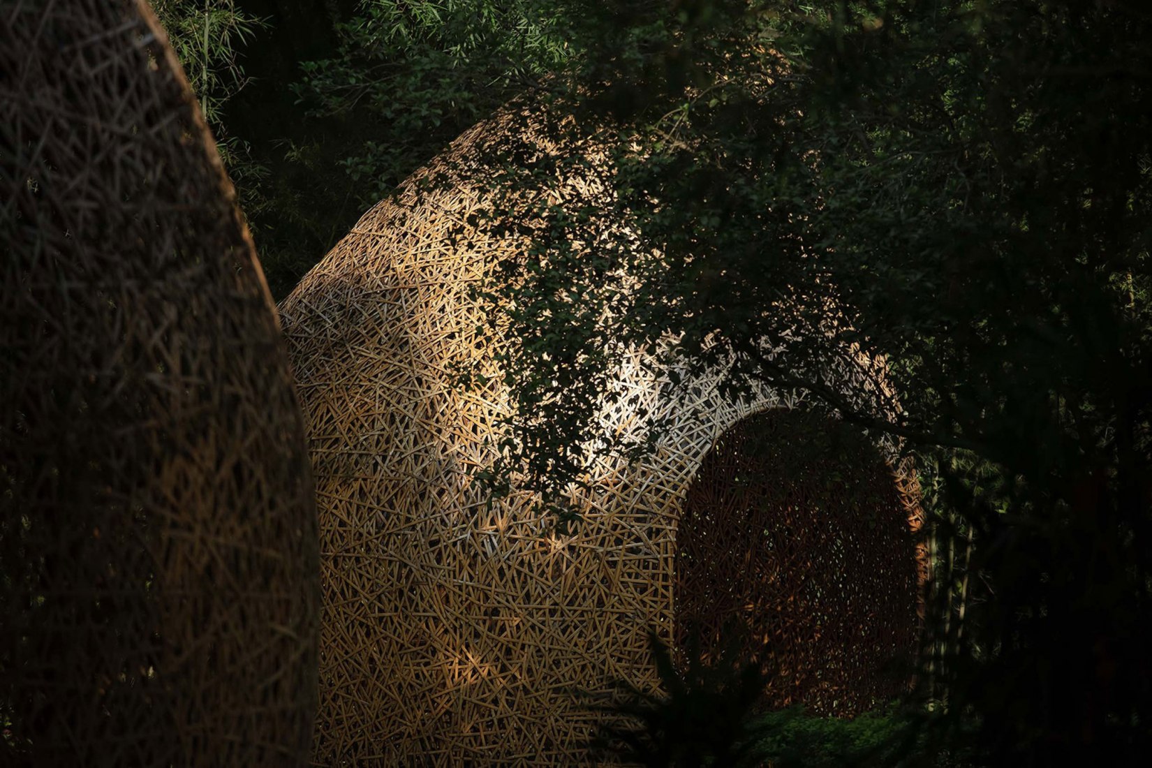 Bamboo Bamboo, marquesina y pabellones por llLab. Fotografía por Arch-Exist Canopy and Pavilions by IILab. Photograph by Arch-Exist