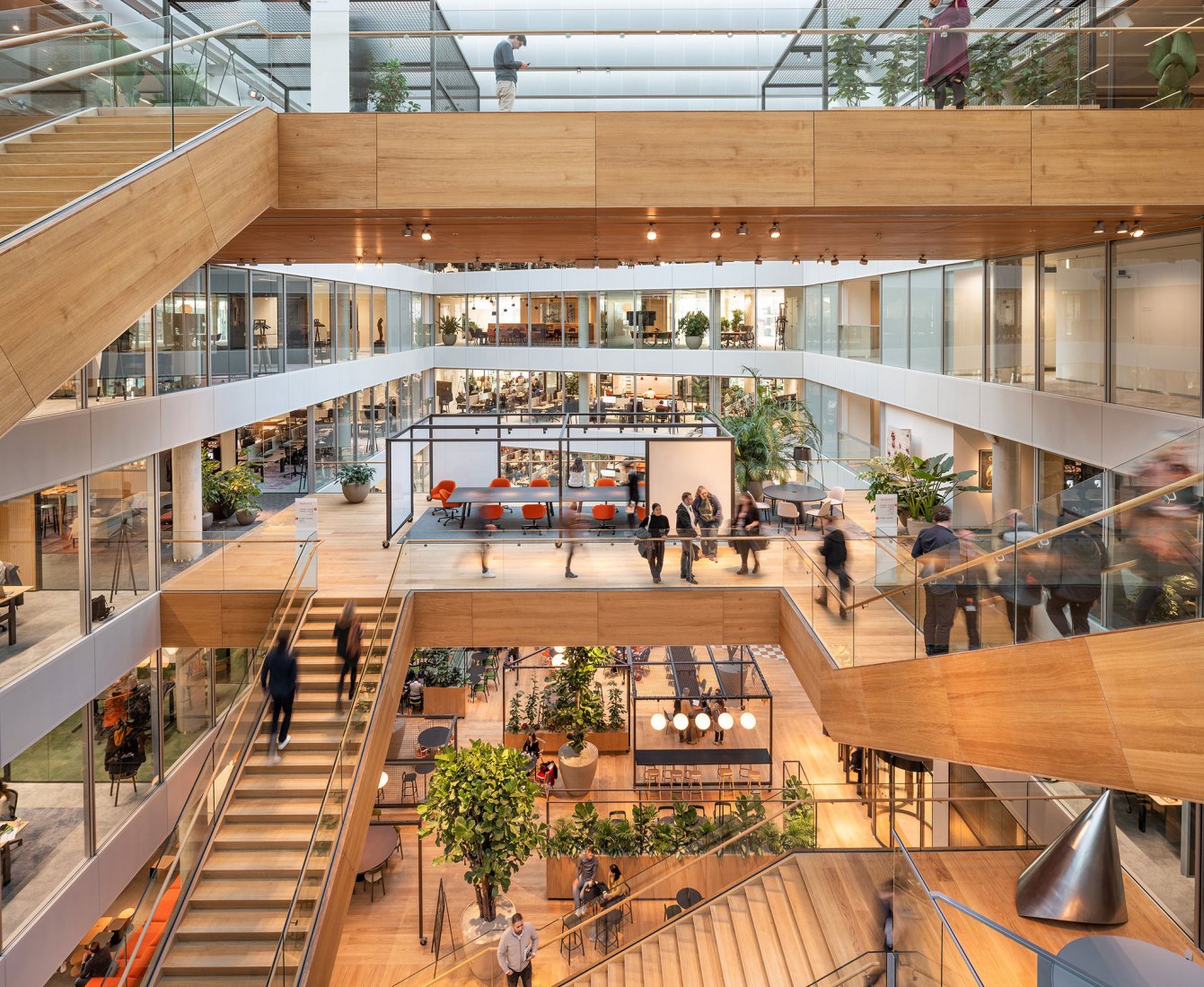 ING’s new office, by Benthem Crouwel Architects and HofmanDujardin. Photography by Matthijs van Roon / ©HofmanDujardin