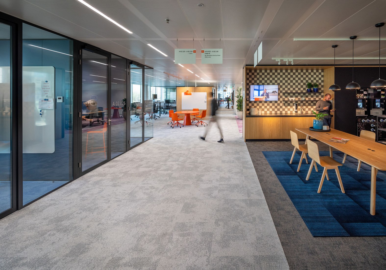ING’s new office, by Benthem Crouwel Architects and HofmanDujardin. Photography by Matthijs van Roon / ©HofmanDujardin
