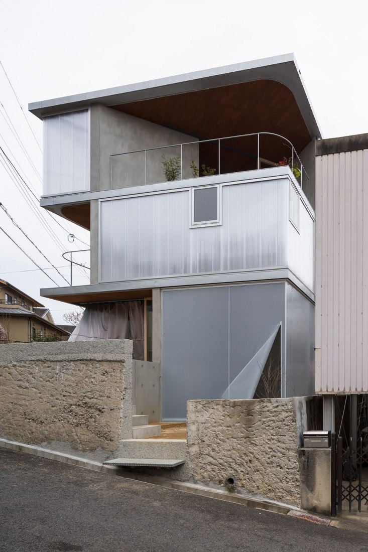House in Ayamike by Ippei Komatsu Architects. Photograph by Norihito Yamauchi.