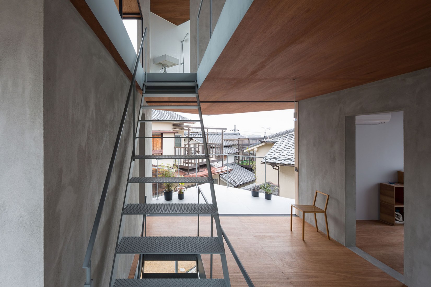 House in Ayamike by Ippei Komatsu Architects. Photograph by Norihito Yamauchi.