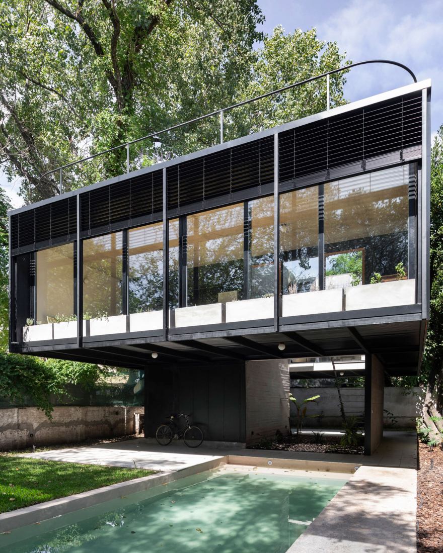 Dilute the boundaries to be permeable to the environment. ATO House by