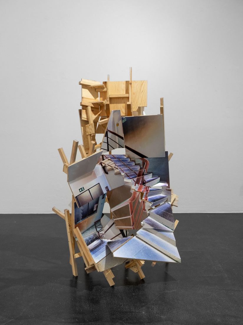 Room view. "Surface variations" by Isidro Blasco. Photograph by Frederic Ramirez.