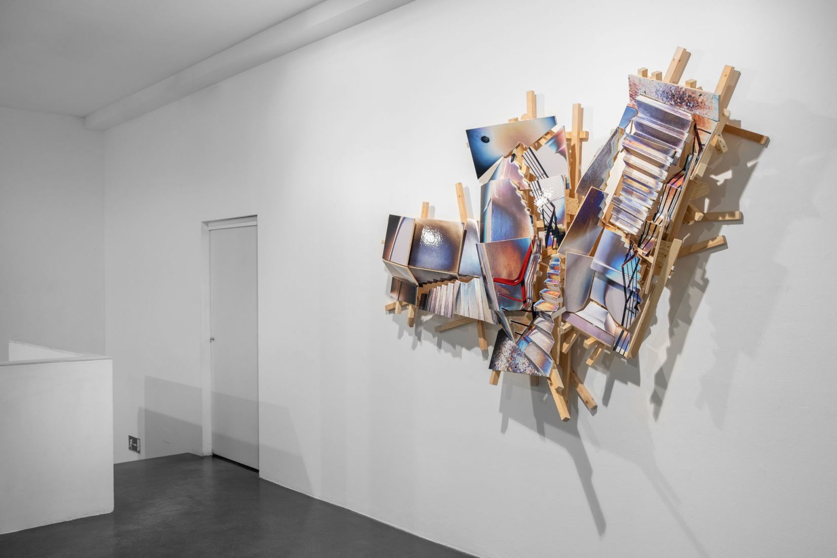 Room view. "Surface variations" by Isidro Blasco. Photograph by Frederic Ramirez.