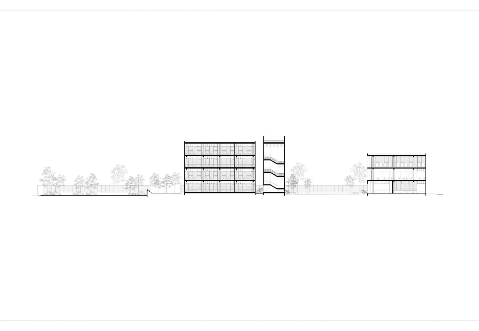 Sección. Escuela Bancaria y Comercial, EBC Campus Mérida por IUA Ignacio Urquiza Arquitectos.