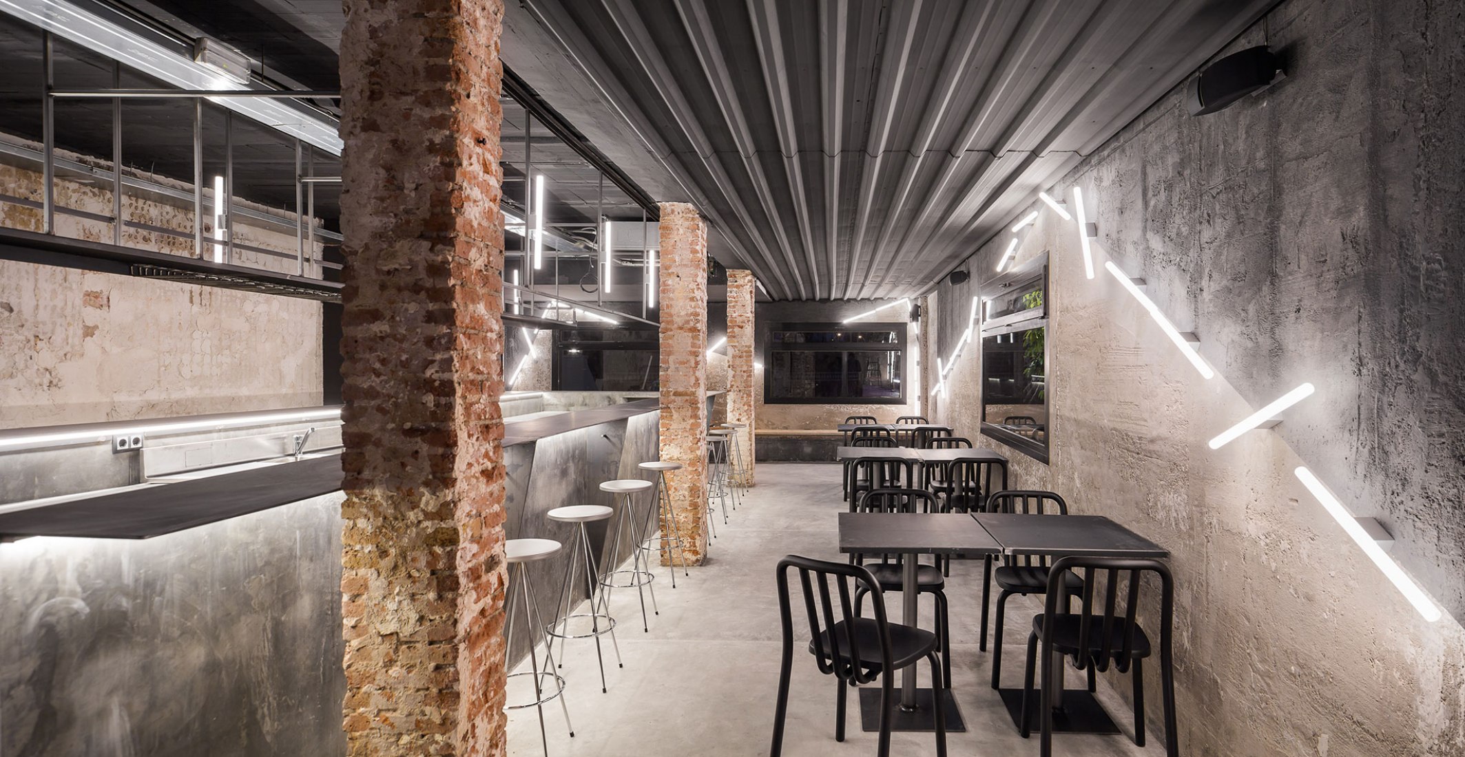 Jatachi Asian street food restaurant by ESTUDIO CO–A. Photograph by Pol Viladoms.