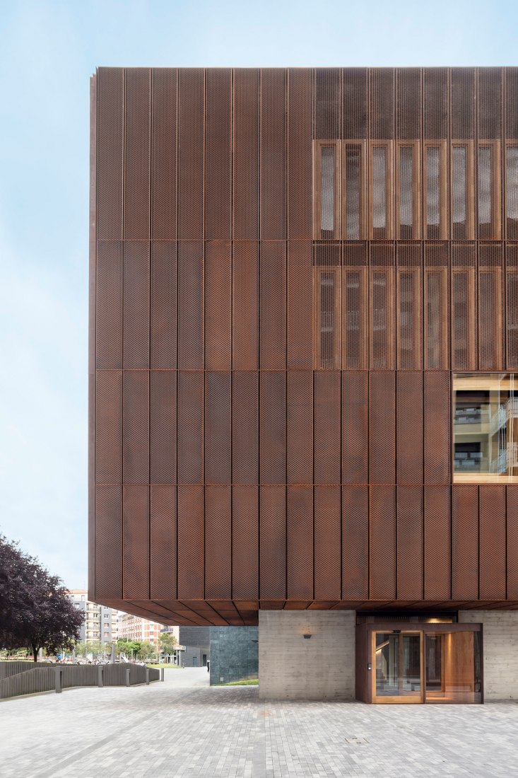 New Zubiaur Music School by Javier de las Heras Solé. Photograph by Adrià Goula