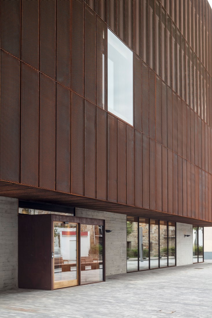 New Zubiaur Music School by Javier de las Heras Solé. Photograph by Adrià Goula
