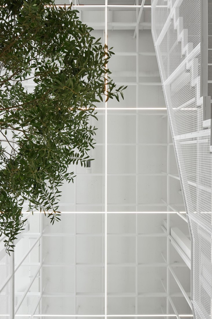 Clínica dental por Studio Jean Verville architectes. Fotografía por Maxime Brouillet.