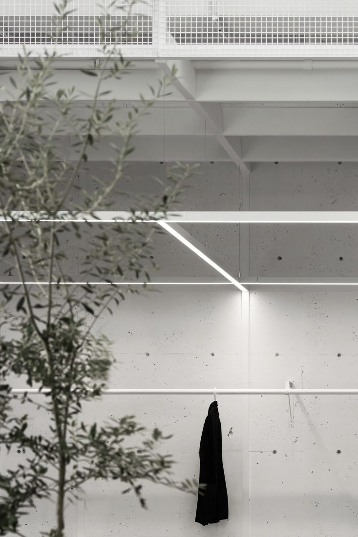 Clínica dental por Studio Jean Verville architectes. Fotografía por Maxime Brouillet.