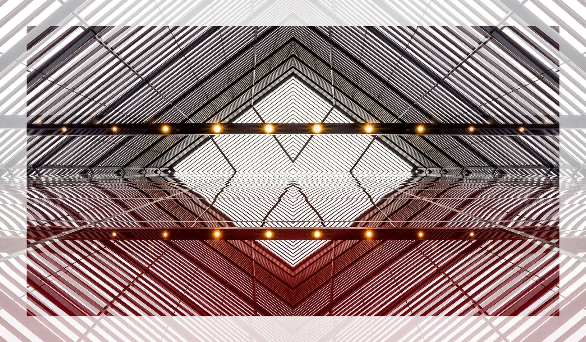 Geometrical 4. 99x170 cm. Sublimation Printing / Cromaluxe. Editing of 7 ej. + 1 P.A. / 2018. Courtesy of Jesús M. Chamizo Photographer