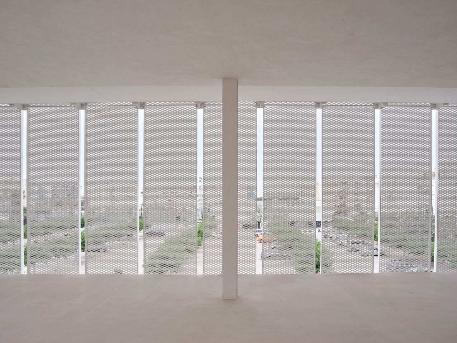 Designing with two premises. Residential building of 57 houses by