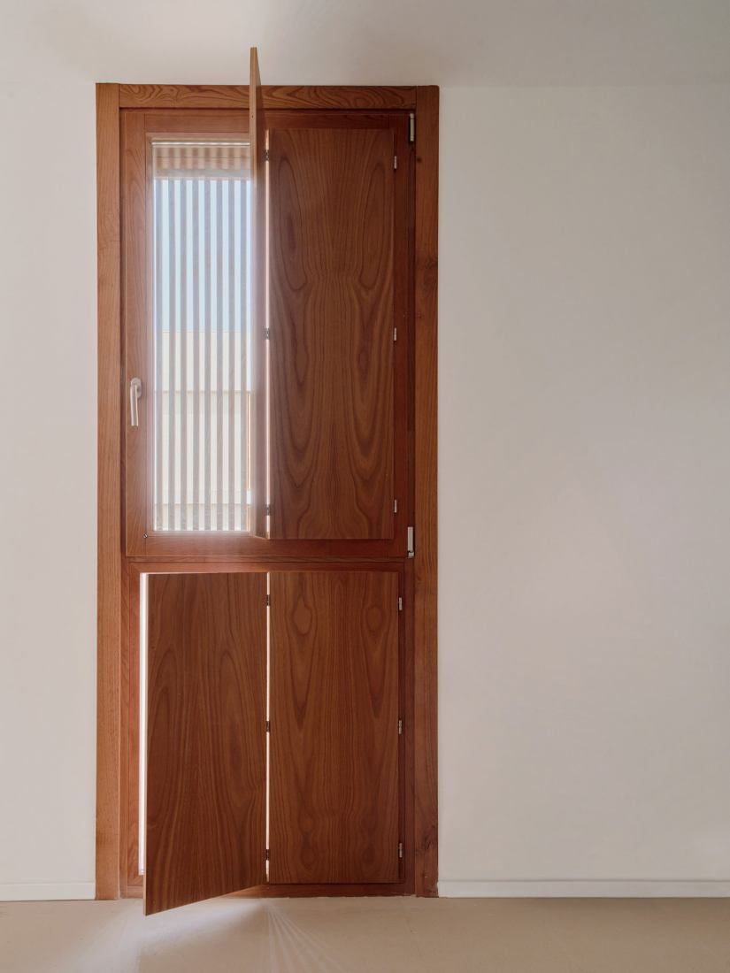 Designing with two premises. Residential building of 57 houses by