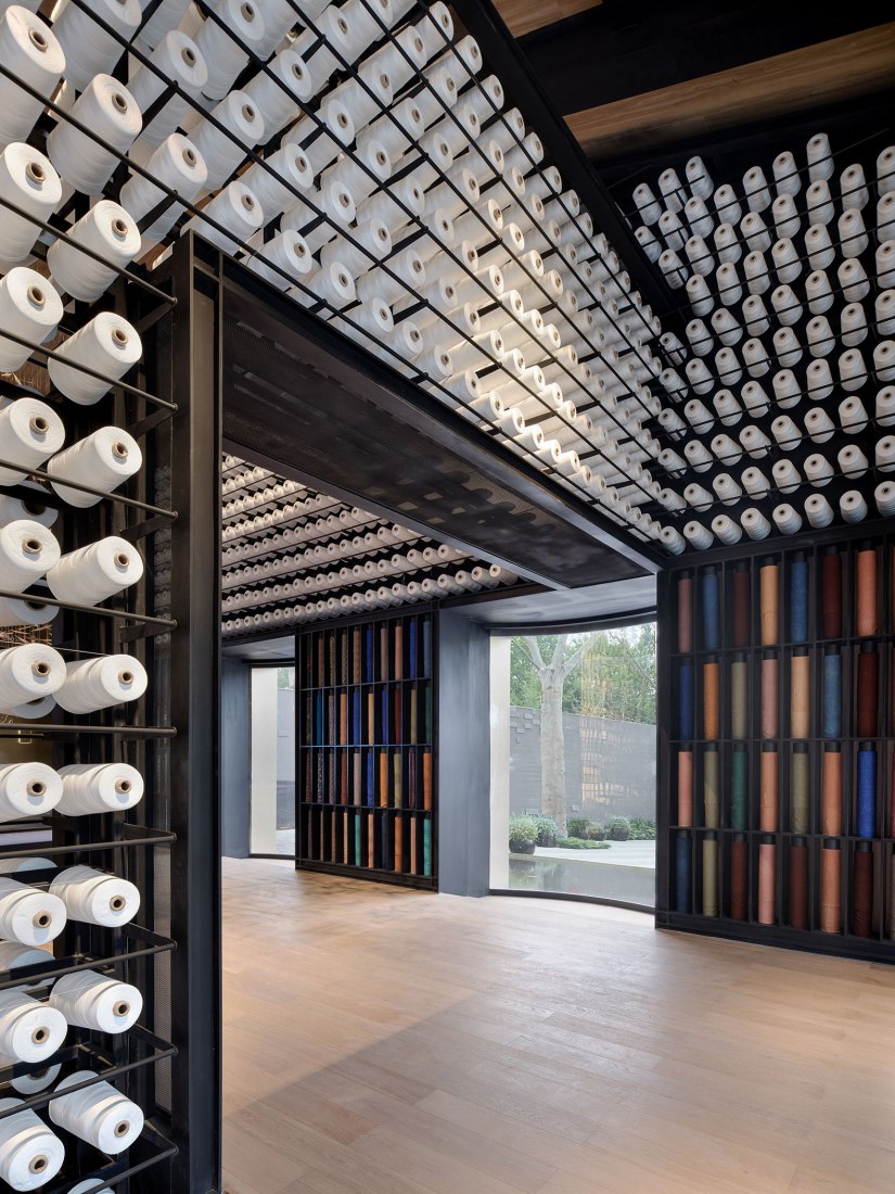 Jinan Bocuiming hu Textile Culture and Arts Exhibition Hall by YI+MU Design Office. Photograph by Xiangyu Sun, YI+MU Design Office.