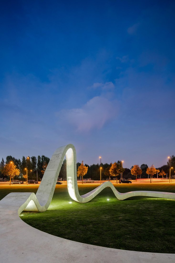 Loop by FAHR0213. Photograph by João Morgado