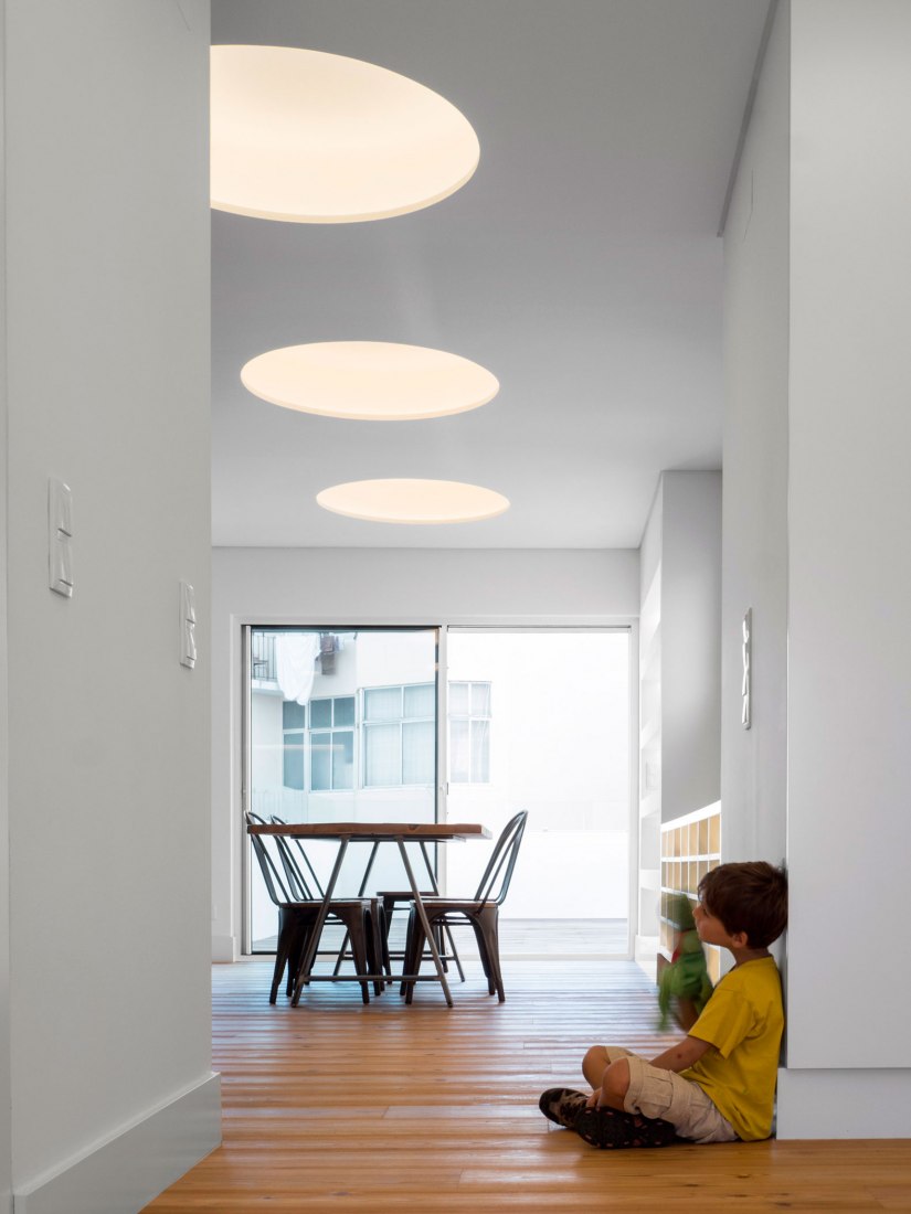 Apartamento RFV por João Tiago Aguiar, arquitectos. Fotografía por FG+SG – Architecture Photograph