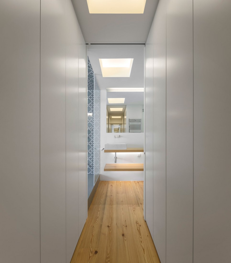 Apartamento RFV por João Tiago Aguiar, arquitectos. Fotografía por FG+SG – Architecture Photograph