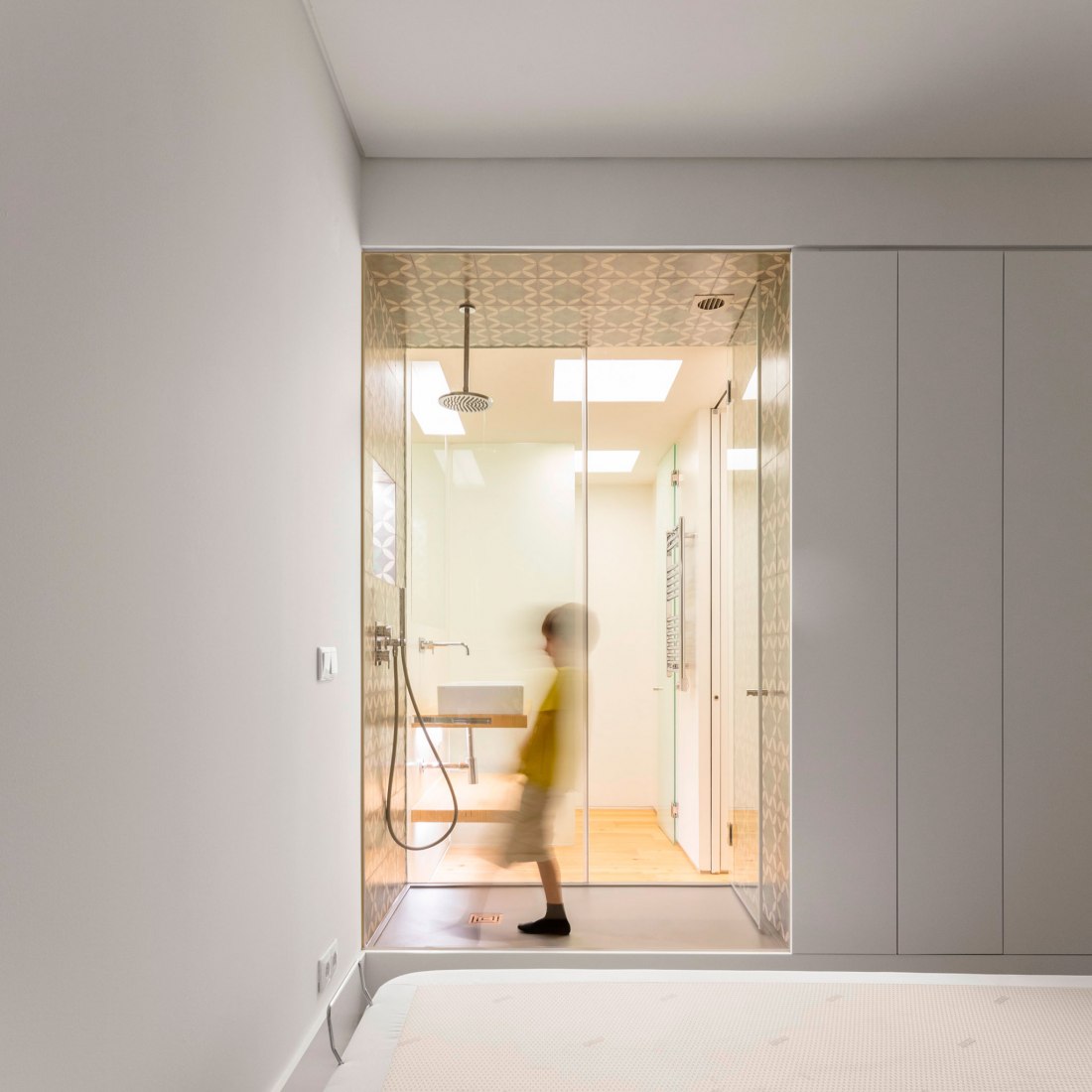 Apartamento RFV por João Tiago Aguiar, arquitectos. Fotografía por FG+SG – Architecture Photograph